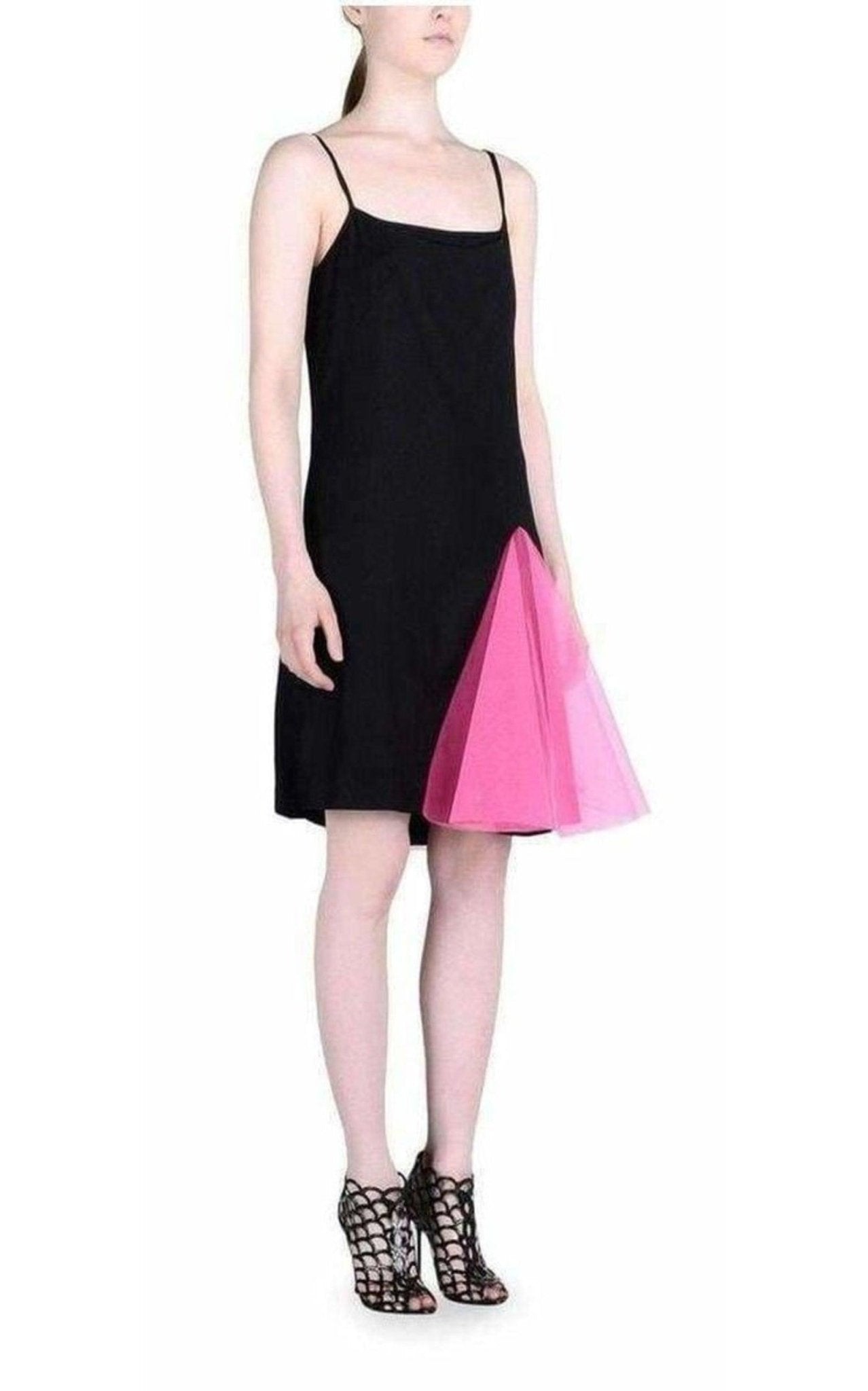 Christopher Kane Schwarzes Trägerkleid mit neonpinken Godets – Laufsteg-Katalog