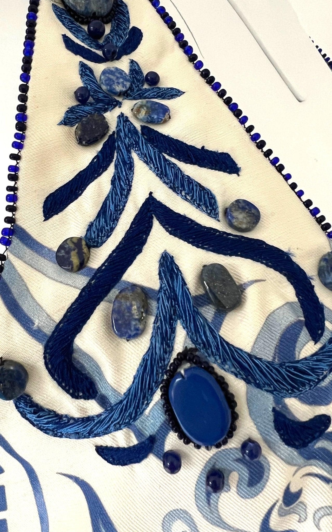 Robe longue dos nu en soie Lazurite délavée Emilio Pucci Greek - Catalogue défilé