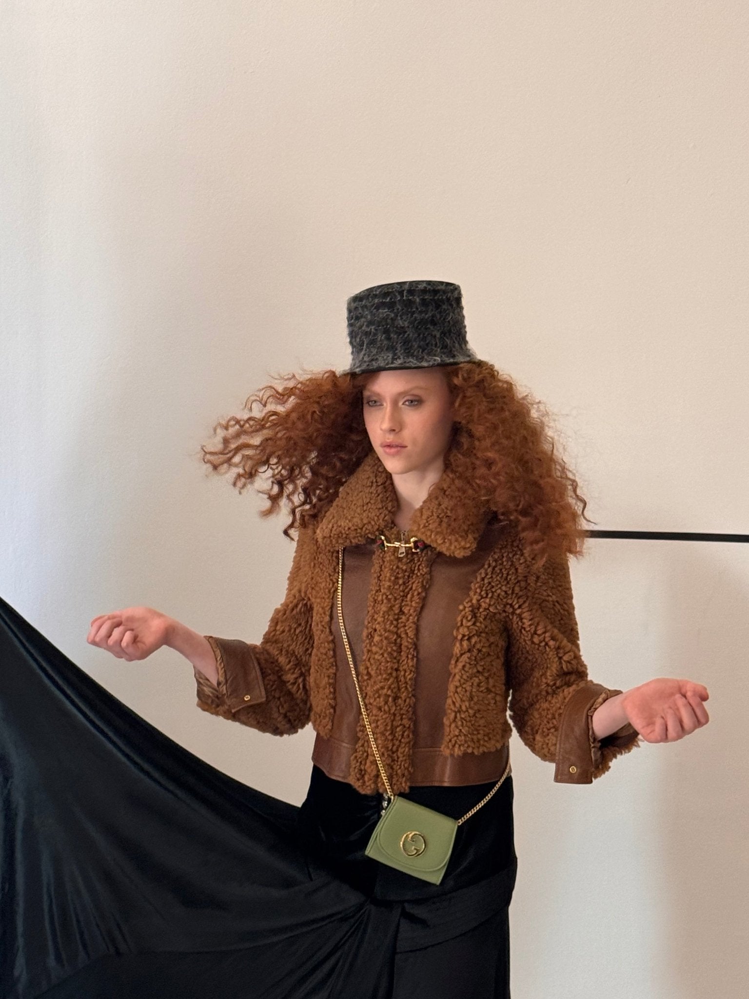 Gucci Blondie Medium Chain Wallet in Green - Runway Catalog