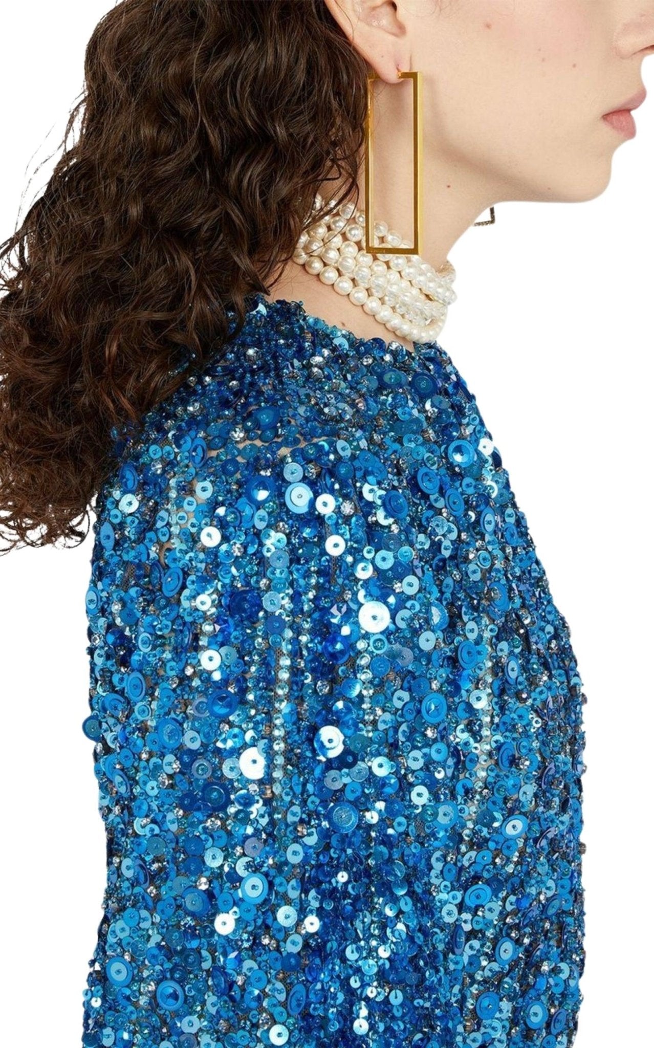 Boucles d'oreilles Gucci rectangulaires simples avec logo gravé - Catalogue Runway