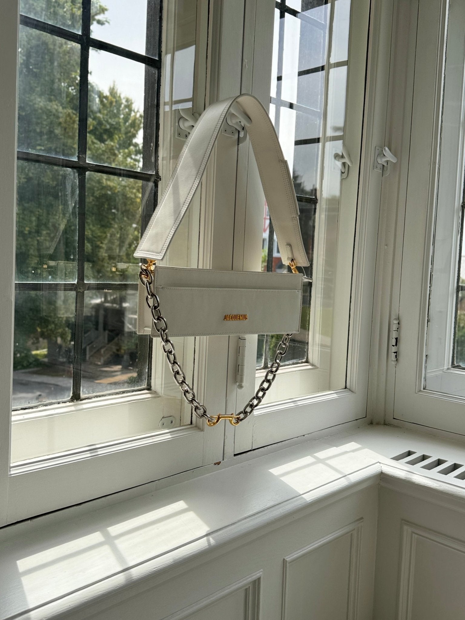 Sac à bandoulière en cuir Le Ciuciu de Jacquemus - Catalogue défilé