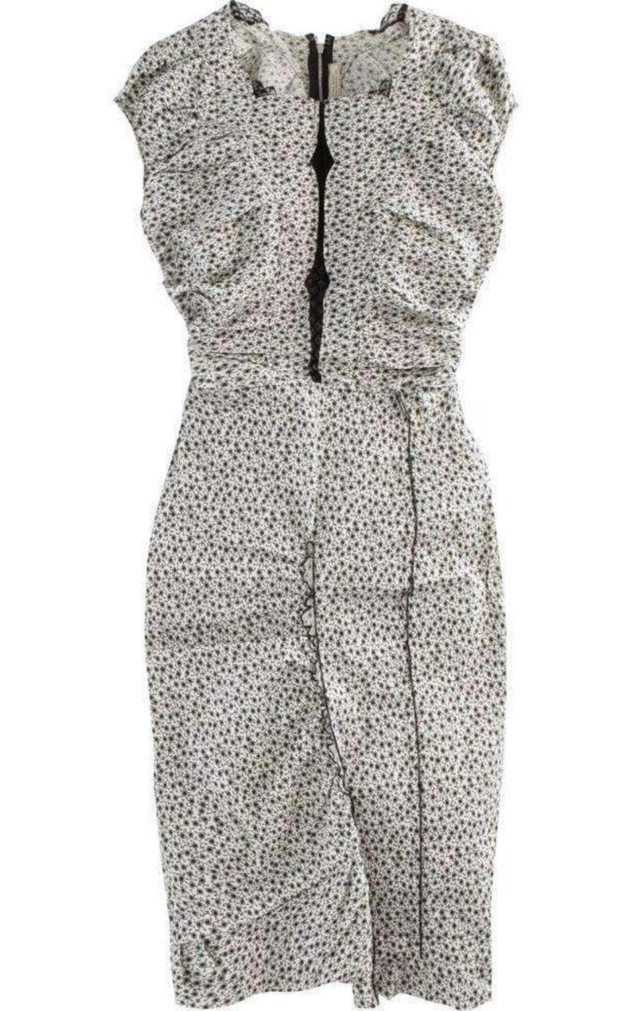 Nina Ricci Leinenkleid mit Flügelärmeln und U-Ausschnitt – Laufsteg-Katalog