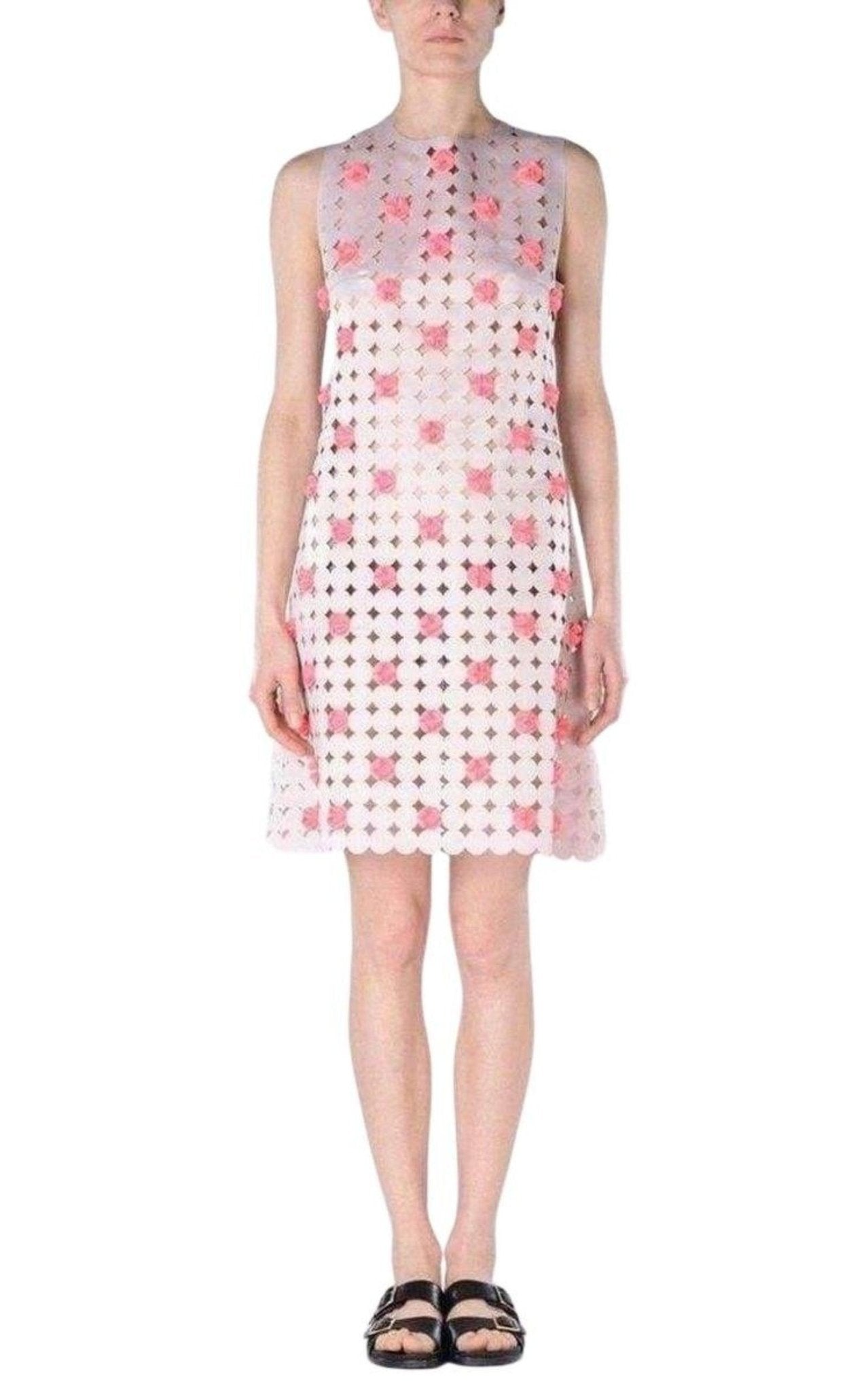 Robe courte rose pâle Paskal découpée au laser - Catalogue Runway