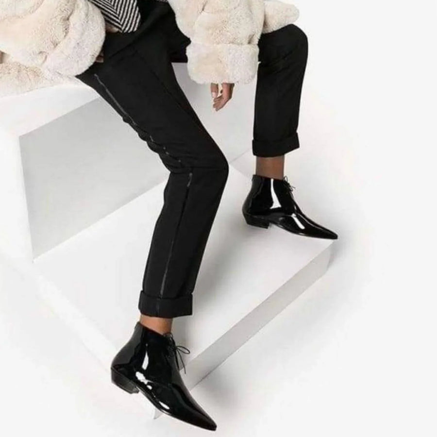 Discover the ankle boot collection on Runwaycatalog.com