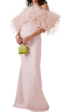 Aliétte Robe à épaules dénudées ornée de plumes - Catalogue défilé