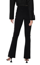 Area Fitted Jeweled Pants – Laufsteg-Katalog