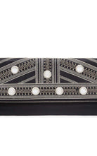 BCBGMAXAZRIA Schwarze Leder-Clutch mit Umschlag – Runway-Katalog