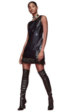 BCBGMAXAZRIA Caterina Pailletten-Federkleid – Laufsteg-Katalog