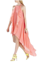 BCBGMAXAZRIA Kelsia Kaskaden-Rüschen-Halterkleid IQI66D43 – 6R3 – Laufsteg-Katalog