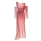 Robe ombrée rose pâle ornée de strass au décolleté plongeant - Catalogue Runway