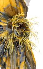 Robe de cocktail jaune sans bretelles à décolleté plongeant - Catalogue Runway