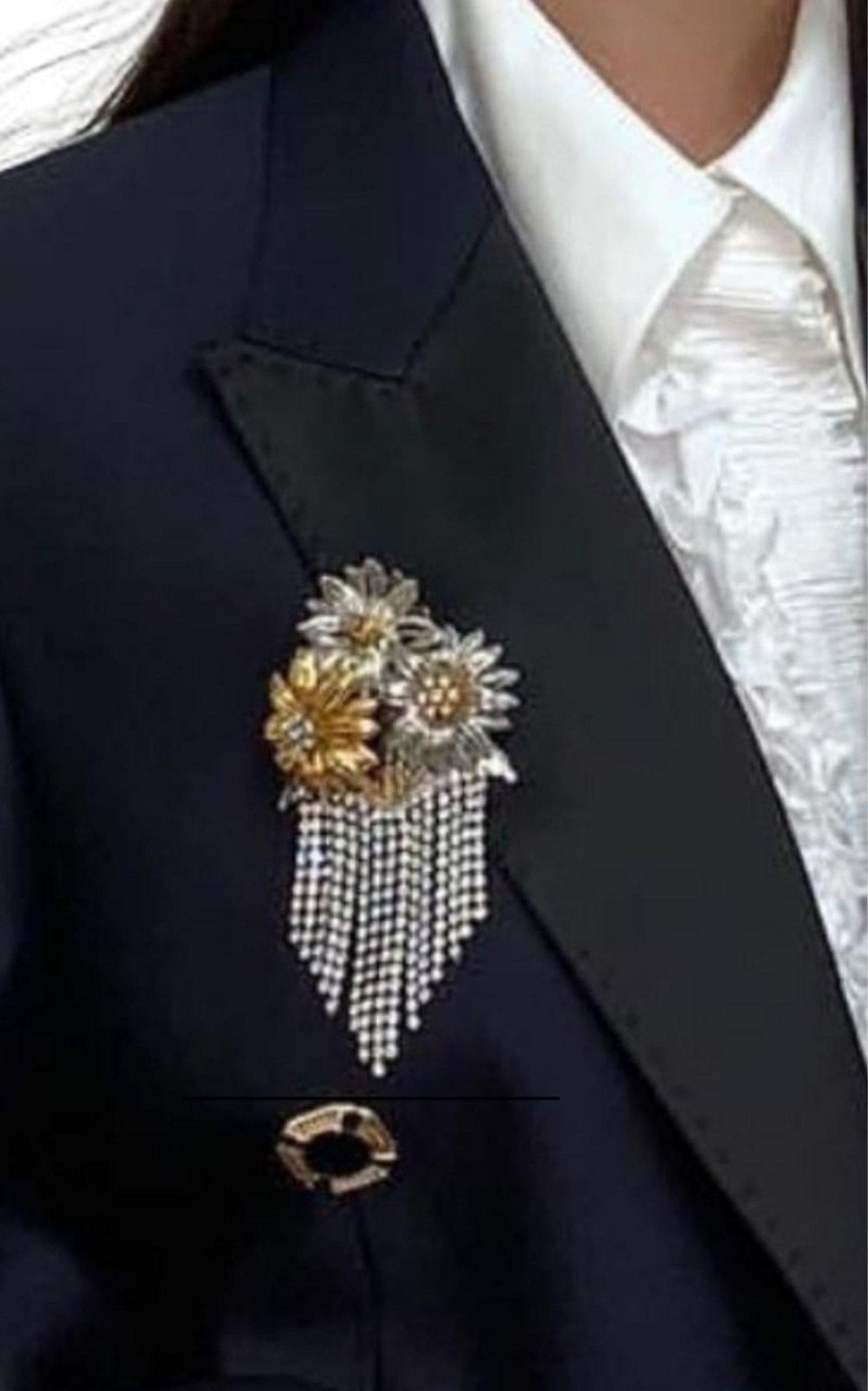 Gucci Crystal Flower Fringe Brooch - Runway Catalog