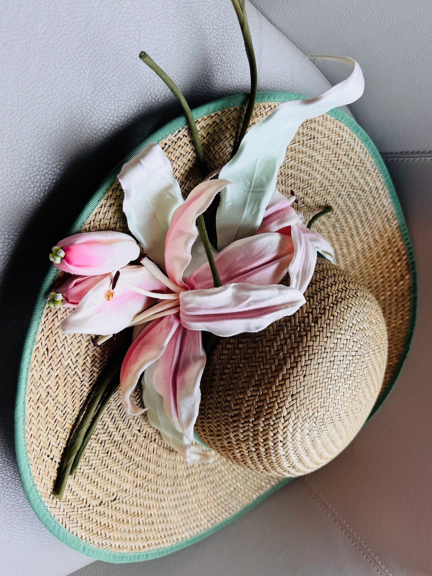 Gucci Floral Detailed Wide Brim Hat