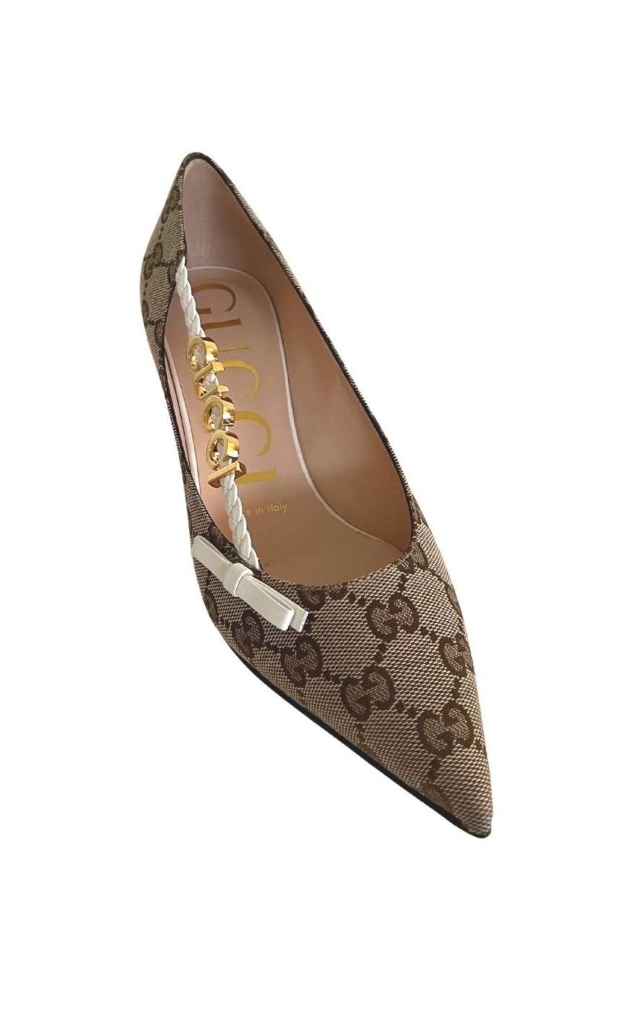 Gucci Gg Supreme Low Heel Pumps - Runway Catalog