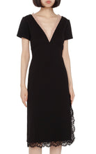 Gucci Spitzen-Midikleid – Laufsteg-Katalog