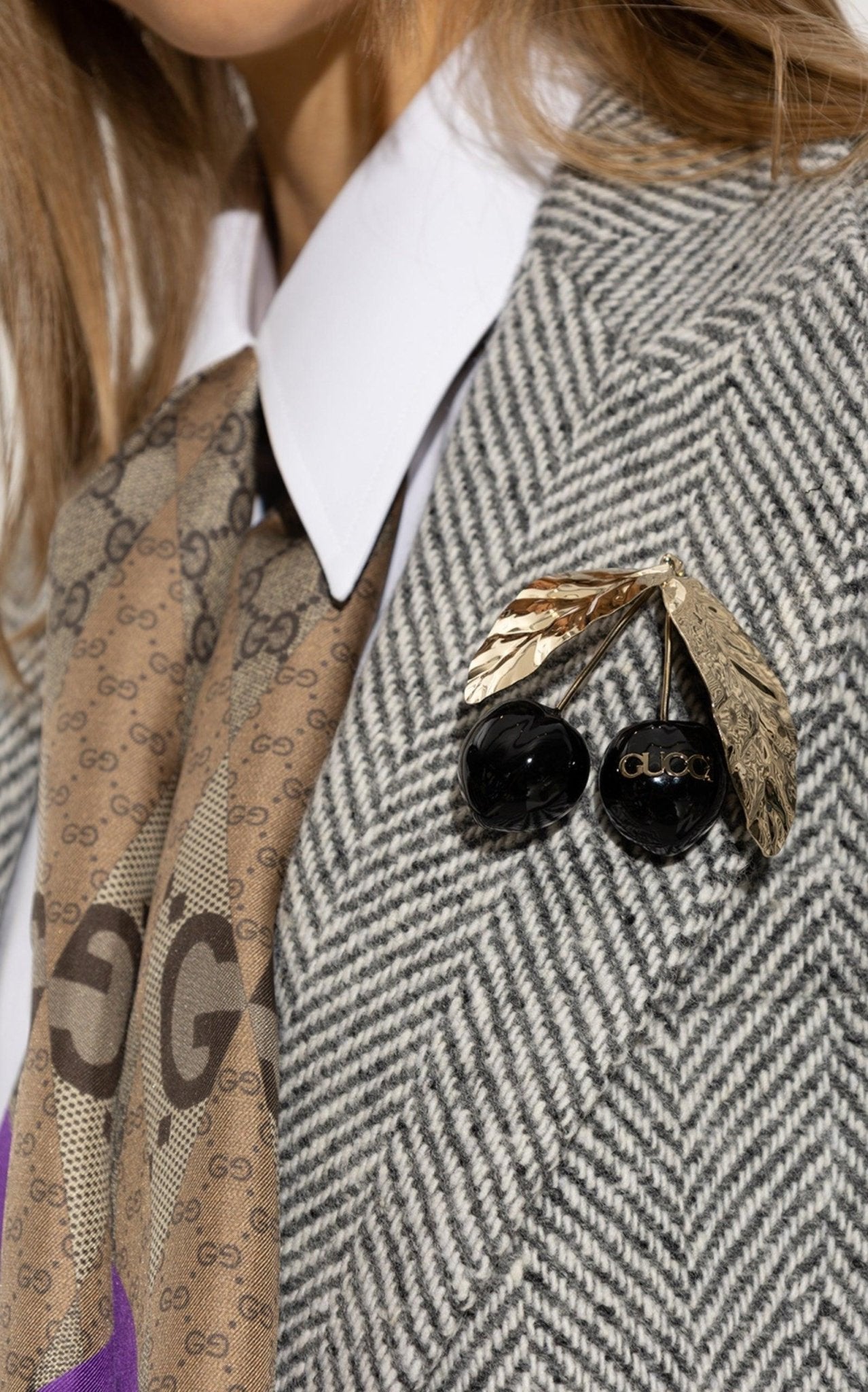 Gucci Logo-print Enamel Cherry Brooch – Runway Catalog