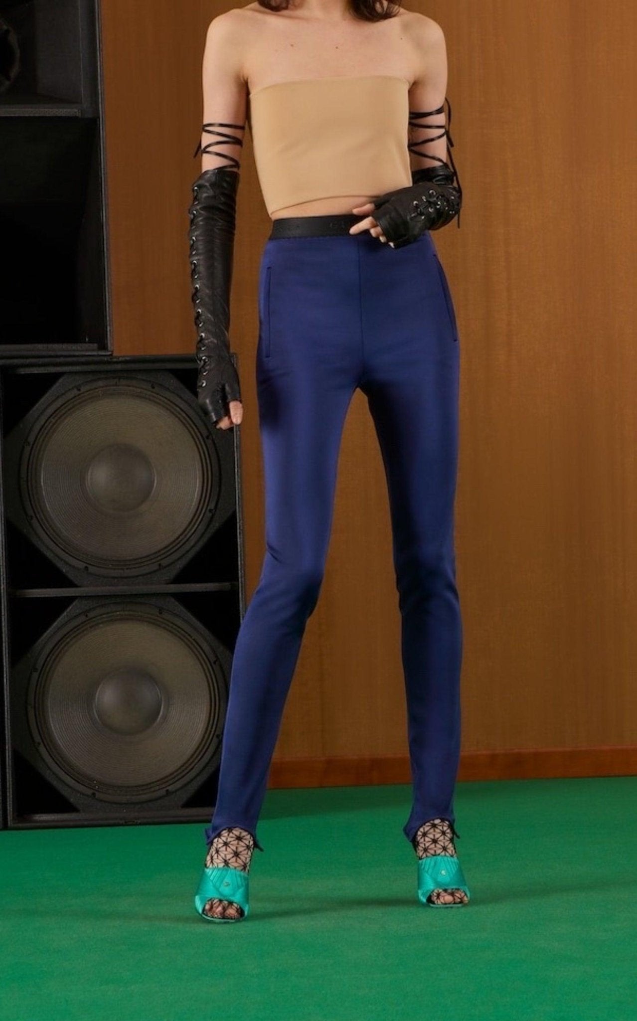 Gucci Logo Waistband Stirrup Leggings - Runway Catalog