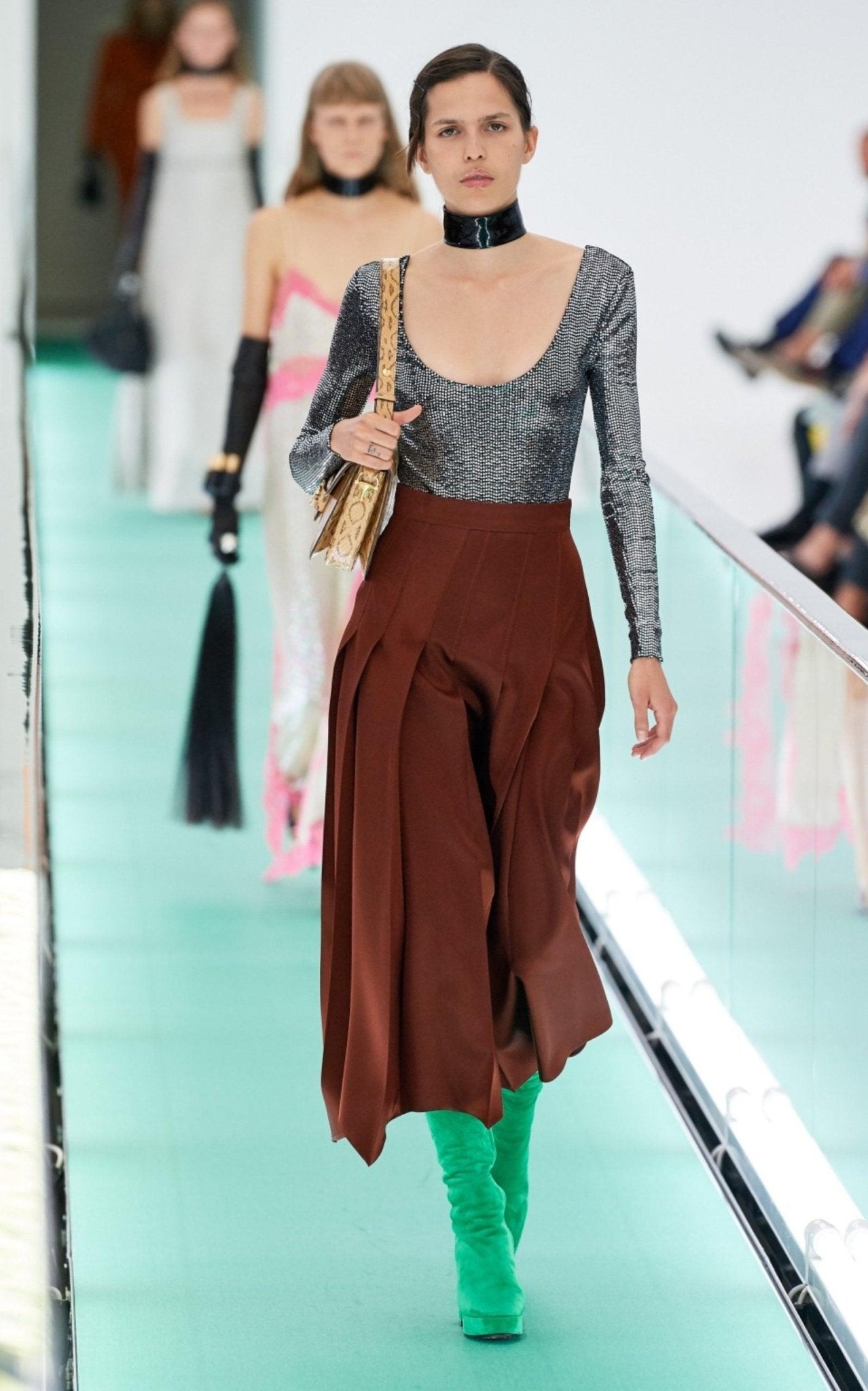 Gucci Metallic - Body à encolure dégagée imprimé lézard - Catalogue Runway