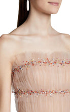 Robe de cocktail mi-longue sans bretelles en tulle froncé Jason Wu - Catalogue Runway