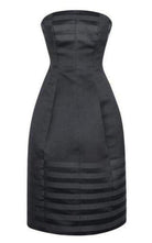 Jonathan Saunders Derya Poly Satin Trägerloses Cocktailkleid – Laufsteg-Katalog