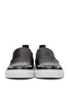 McQ – Alexander McQueen Chris Slip-On-Sneaker aus Leder mit Nieten – Runway-Katalog