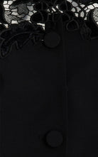 Oscar de la Renta Blazer en velours et dentelle guipure à épaules dénudées - Catalogue défilé