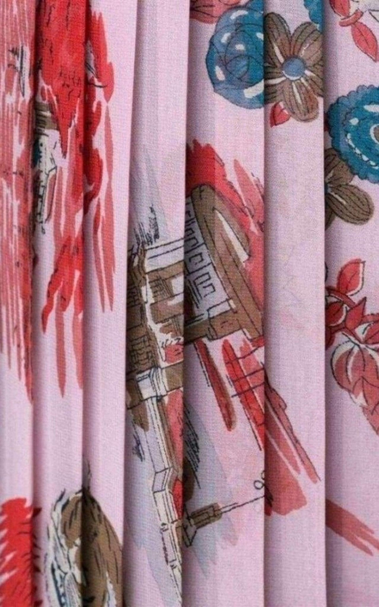 Sacai Souvenir Scarf Print Pleated Skirt – Runway Catalog