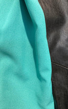 Tiger in the Rain Schwarzer Oversized-Kunstpelzmantel – Runway-Katalog