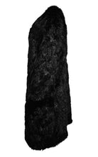 Tiger in the Rain Schwarzer Oversized-Kunstpelzmantel – Runway-Katalog